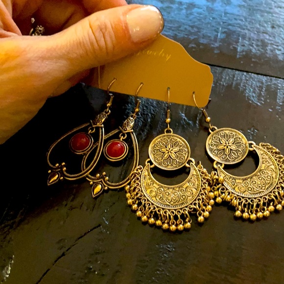 two pair earring set by Anita Singh - Picture 1 of 3